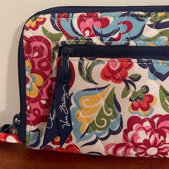 Vera Bradley Zip Around Wallet Hope Garden NWOT - Picture 3 of 9